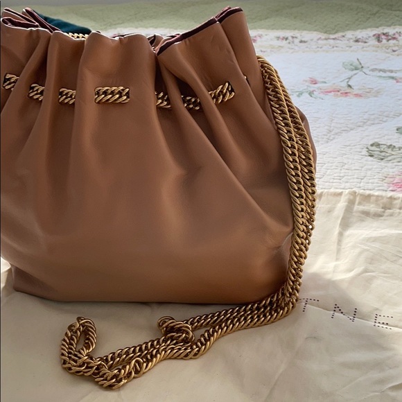 Stella Mccartney gold chain bucket bag - Picture 9 of 16